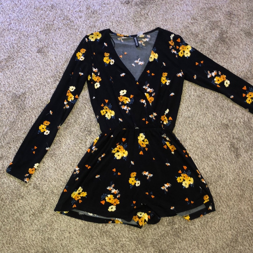 A flowery romper in women’s size 0.